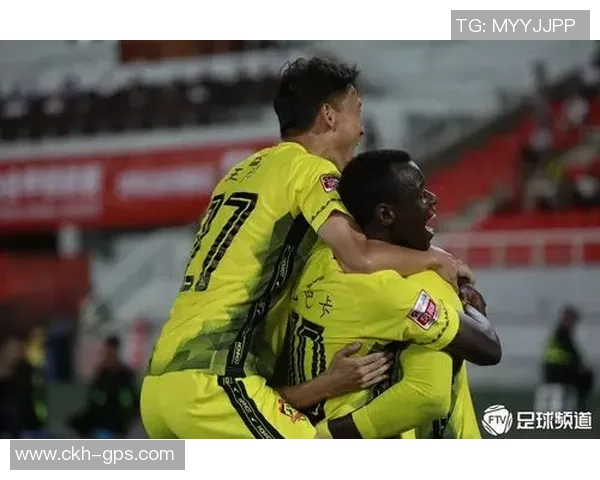 深圳足球队在联合会杯积分榜上以71分稳居首位，领先其他球队